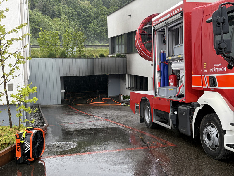 Garage in Brand