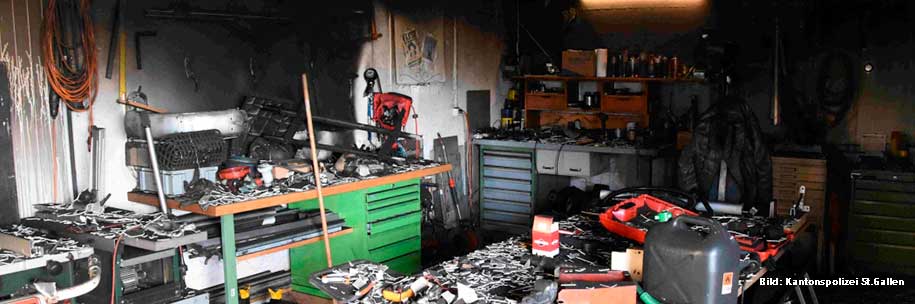 Ein brennender Laptop