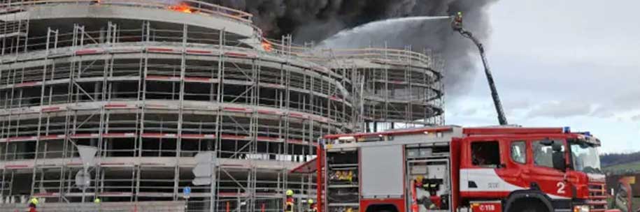 [Translate to Français:] Ein Grossbrand auf einer Baustelle